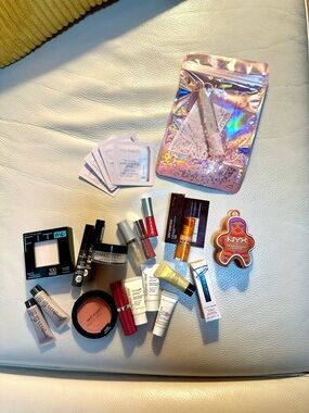 Lot of makeup, RMS, NYX, Estée Lauder, etc.